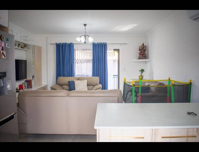 2 BEDROOM CLUSTER FOR SALE IN TRENANCE MANOR